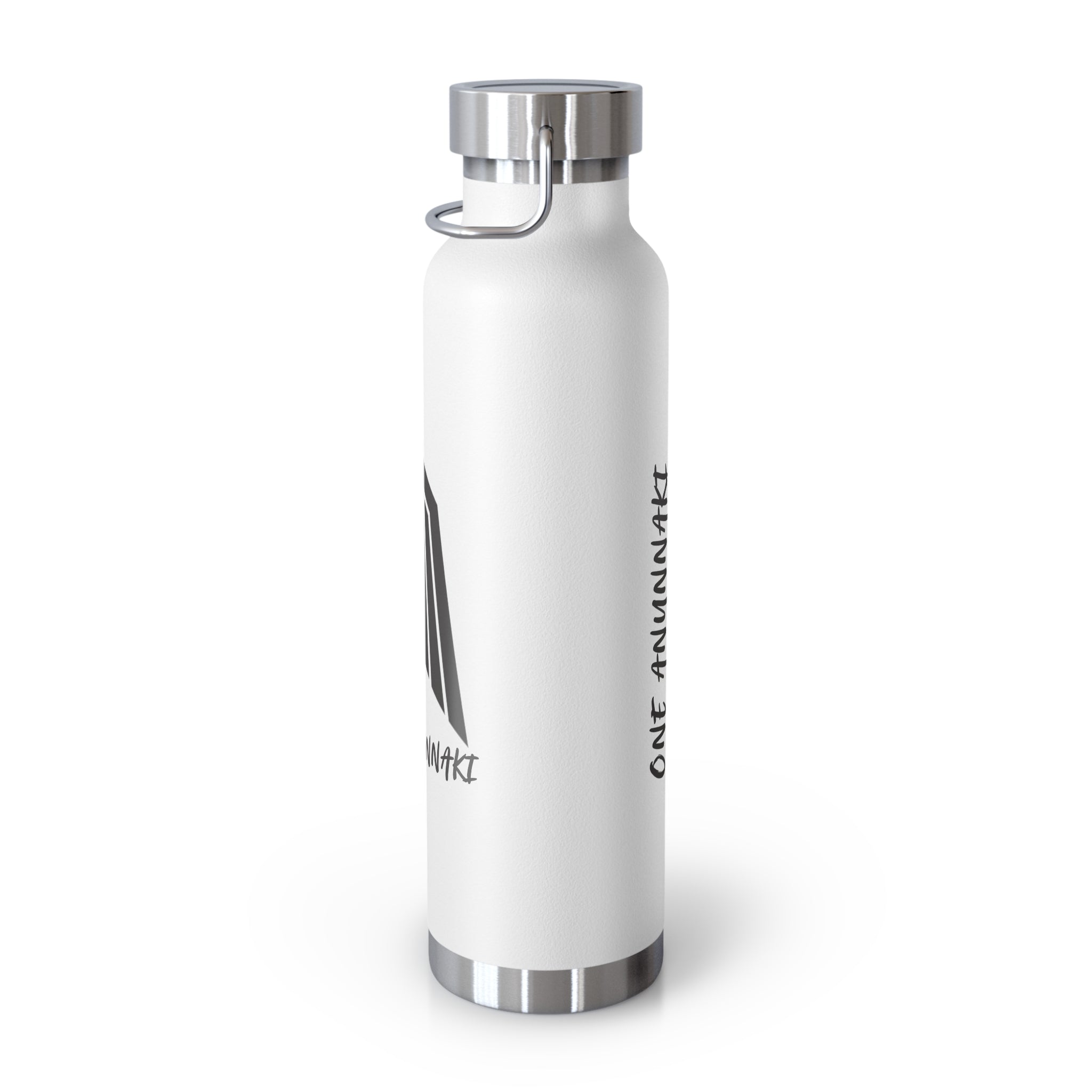 One Awunnak™ Insulated Water Bottle — 22oz Copper Vacuum Flask